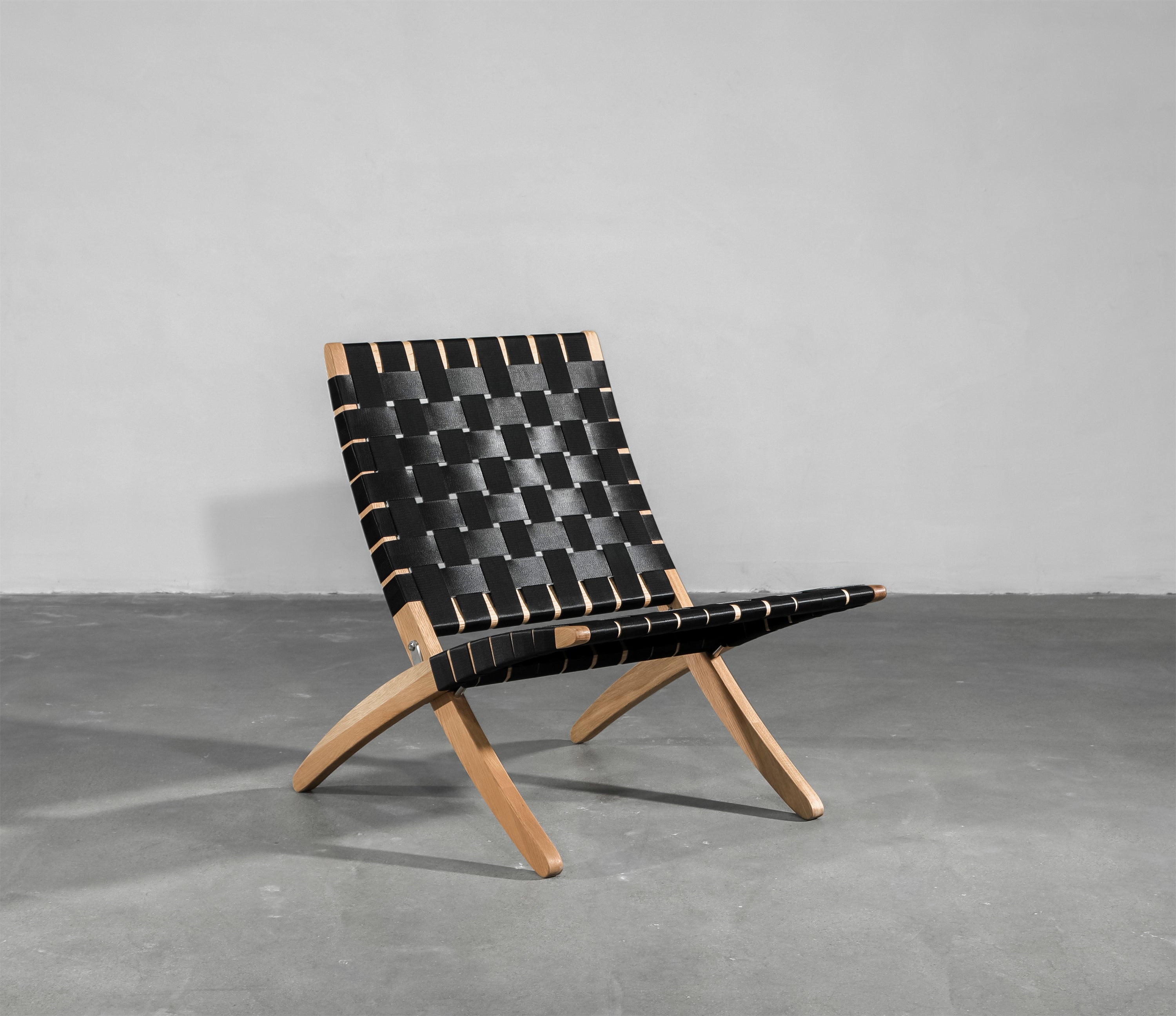 Black Lounge Chair