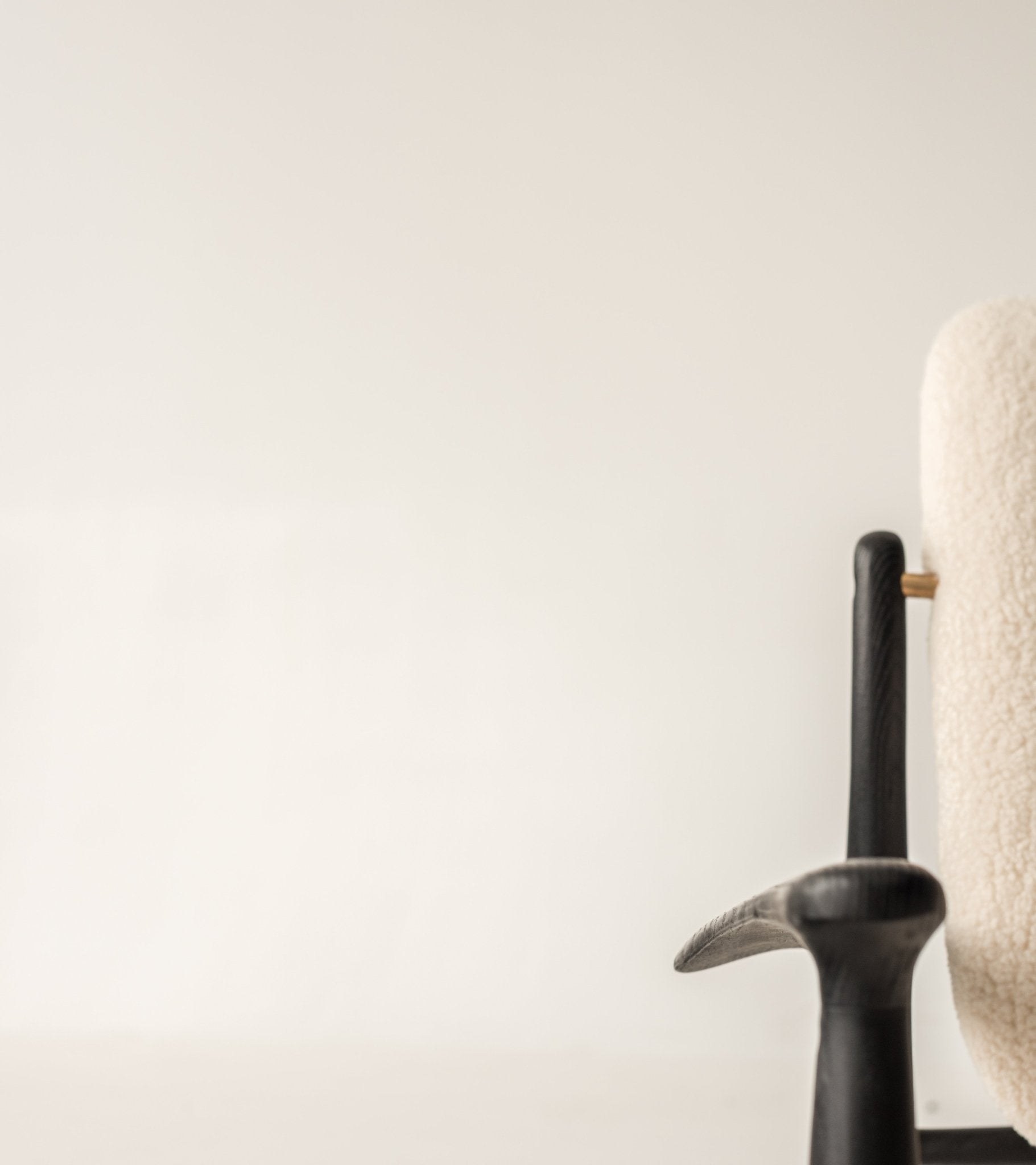 Curve Design Fabric Chair / カーブデザインファブリックチェア - YOLO