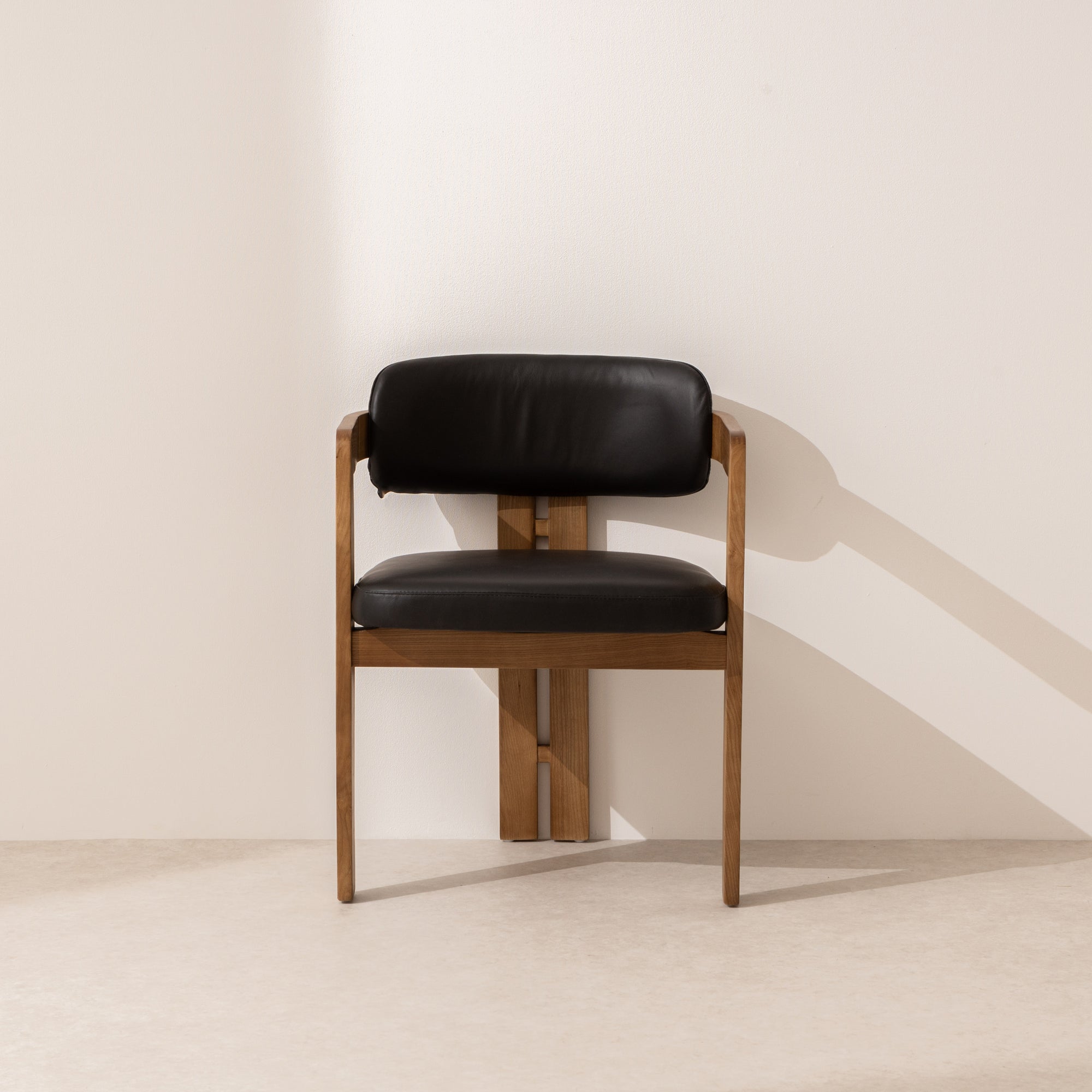 Curve Walnut Leather Dining Chair / カーブウォルナットレザーダイニングチェア - YOLO