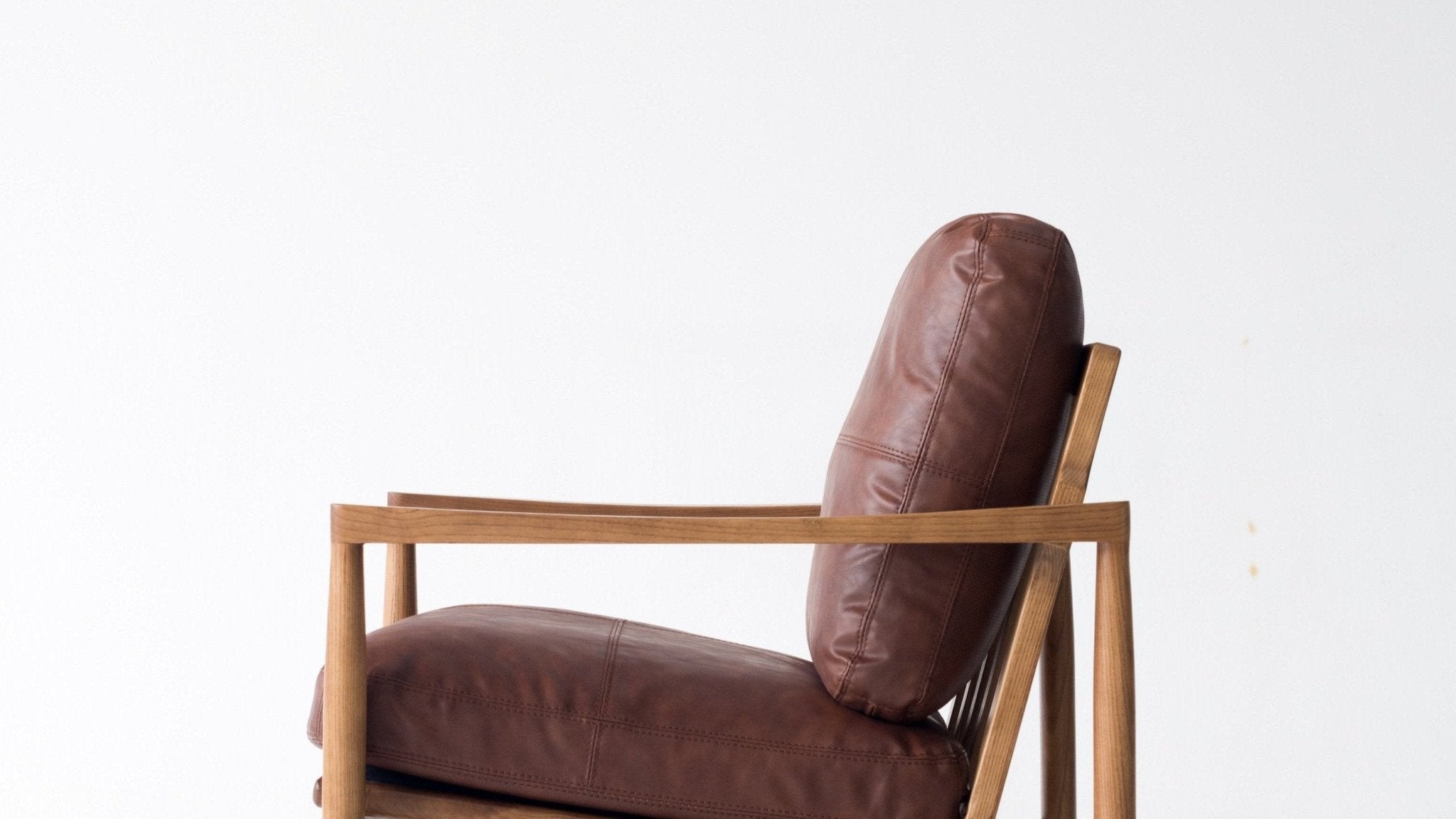 Hank Reading Chair / ハンクリーディングチェア - YOLO