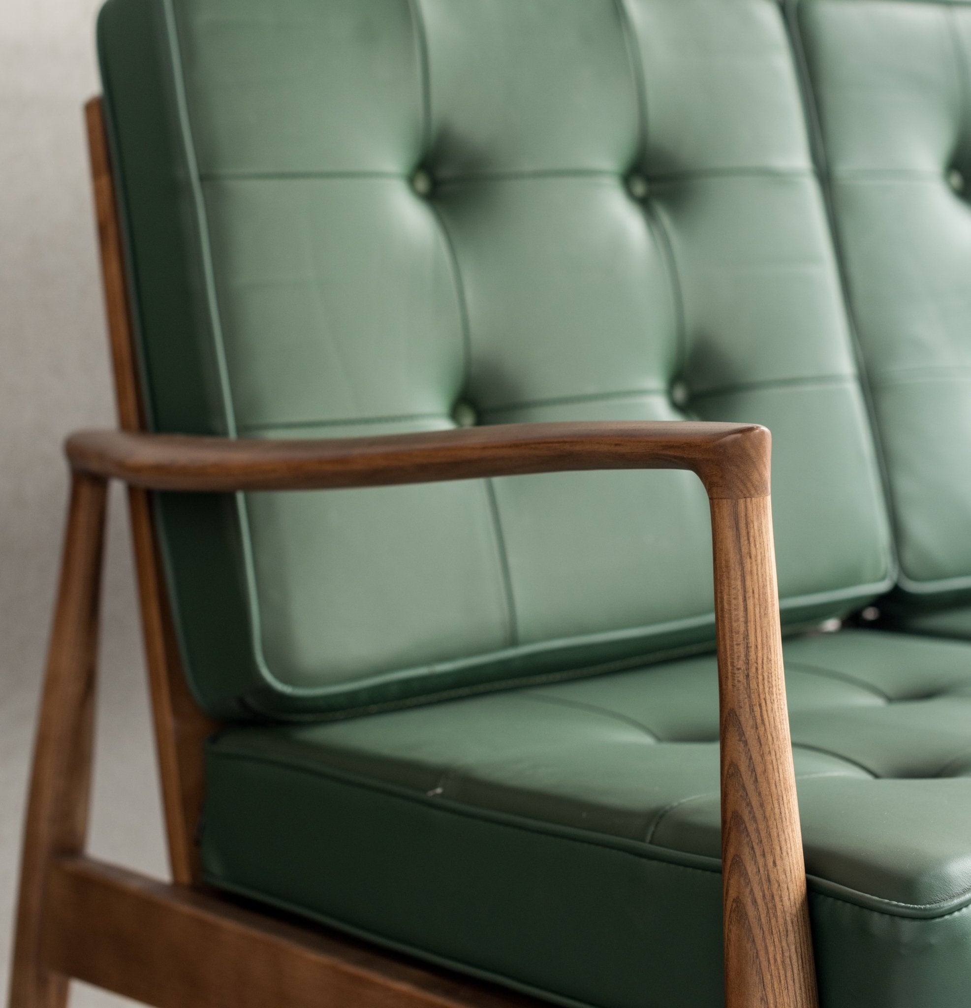 Modern Leather Double Chair / モダンレザーダブルチェア - YOLO