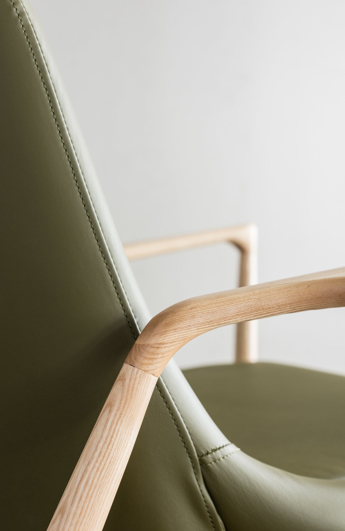 Space Design Chair / スペースデザインチェア - YOLO