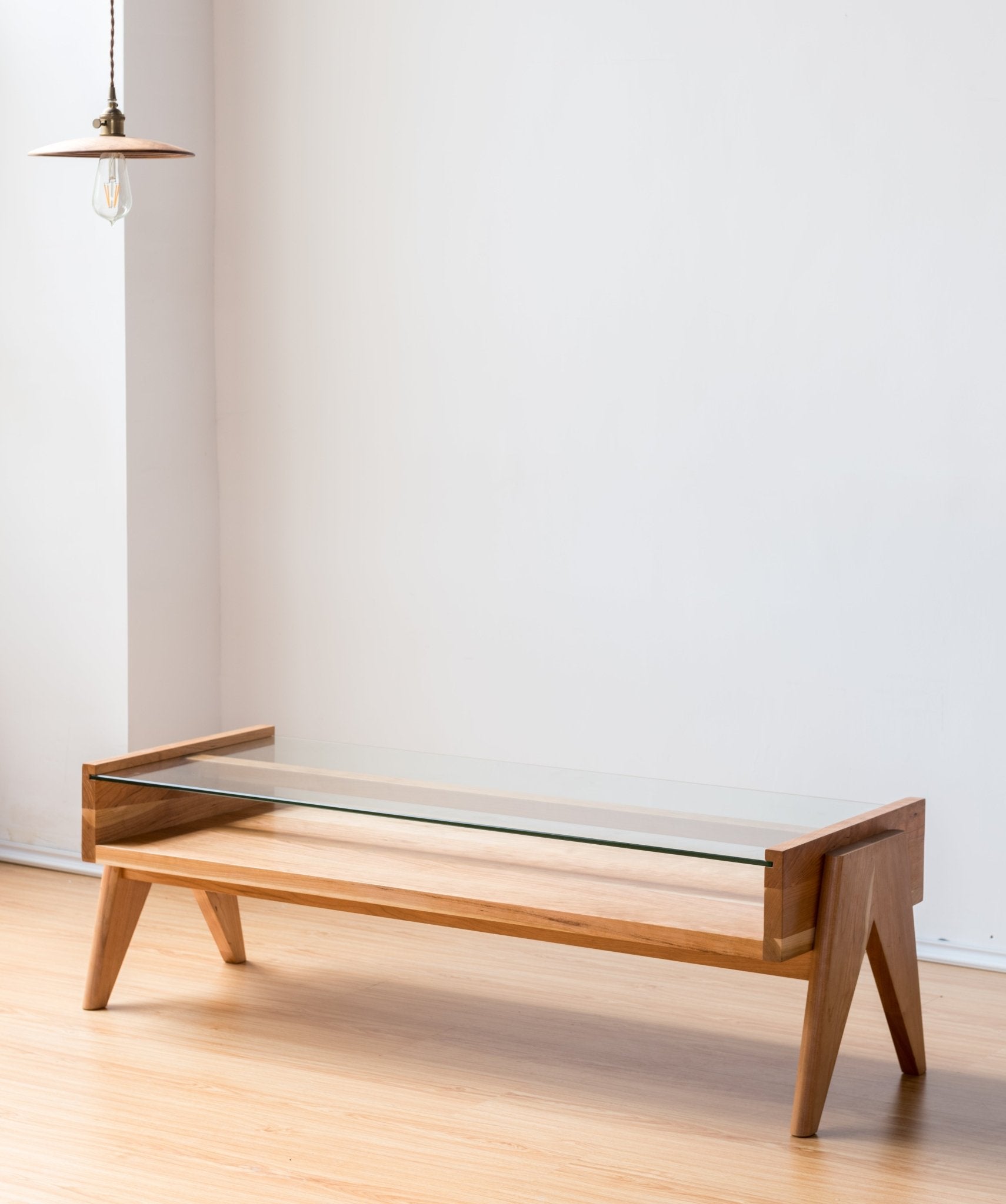 Vertical Coffee Table / バーチカルコーヒーテーブル - YOLO