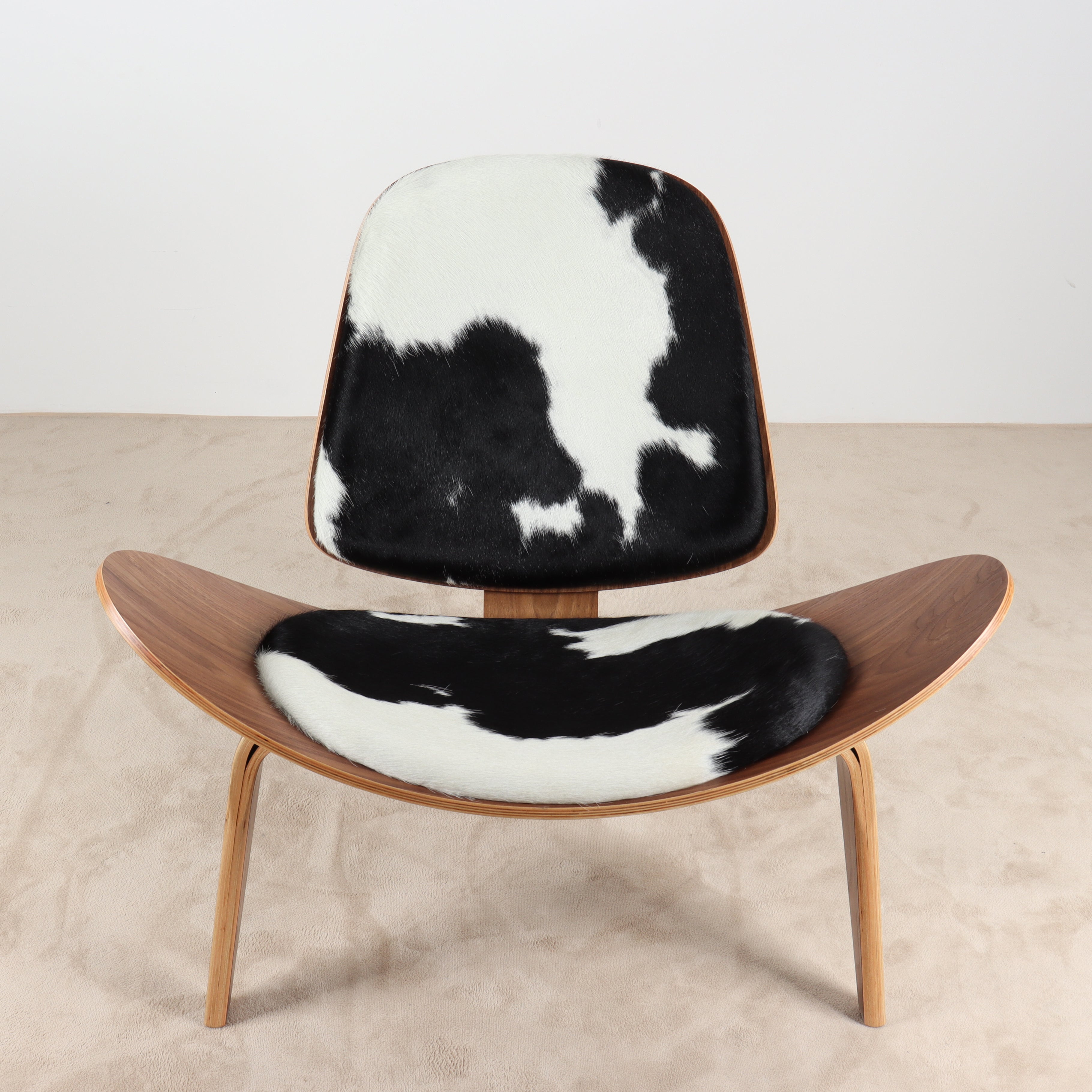 Cow Ark Lounge Chair / カウアークラウンジチェア