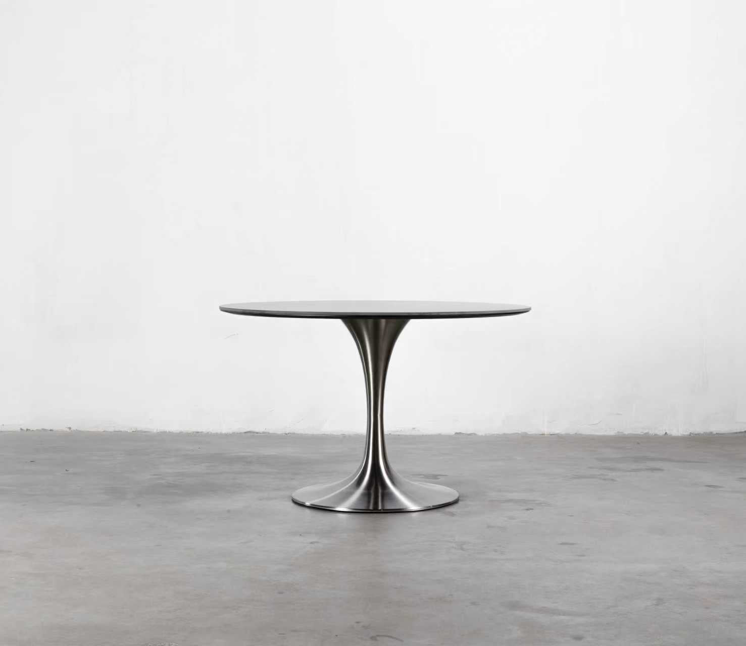 Lume Round Table / ルームラウンドテーブル